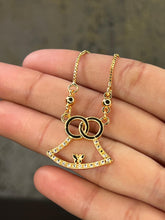 Aesthetic golden locket chain | Elegant Style | Stylish Women Necklace